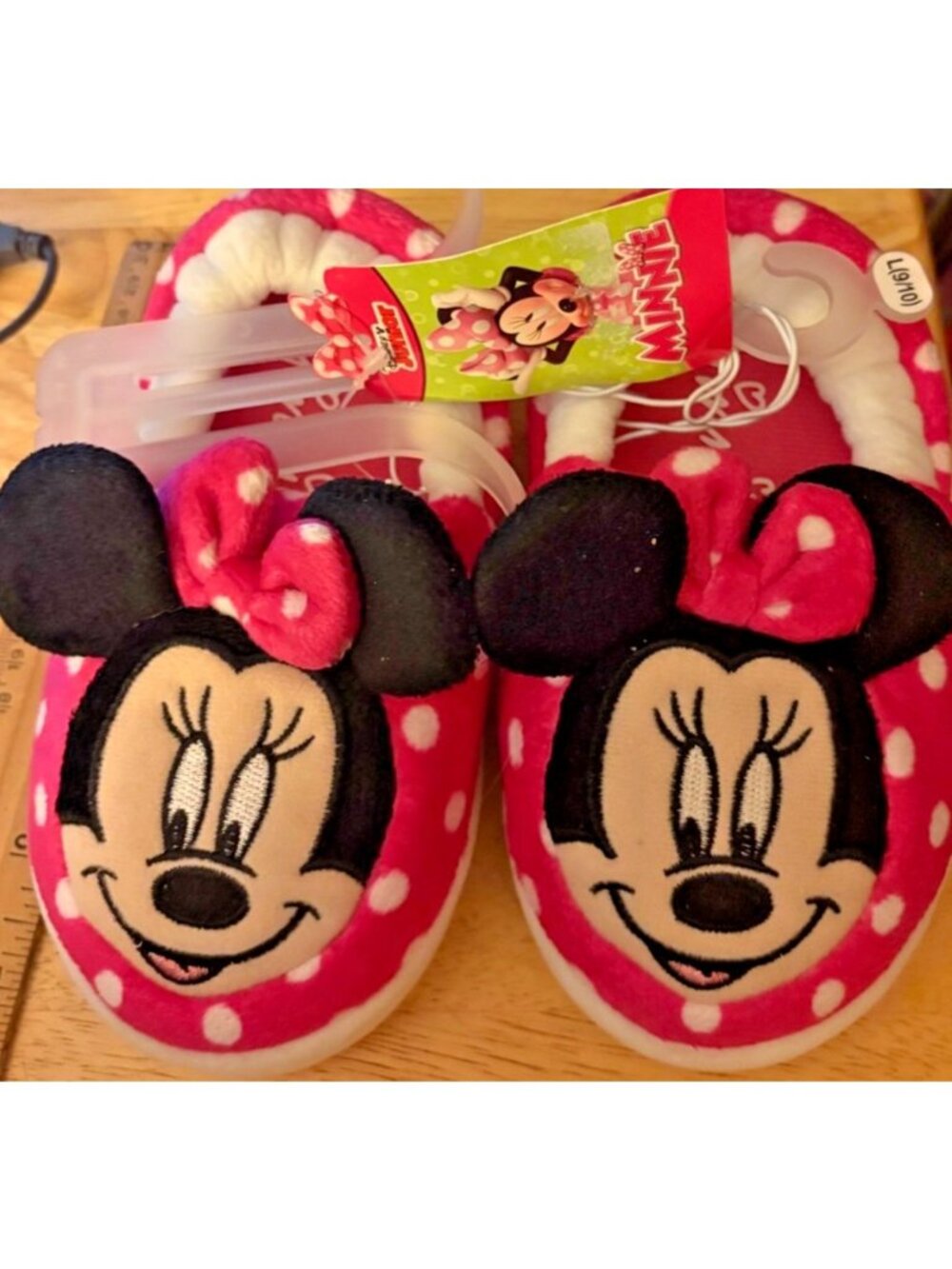 Girls Disney Jr Minnie Mouse Pink Polka Dots Slippers Plush Indoor Shoes L/9-10